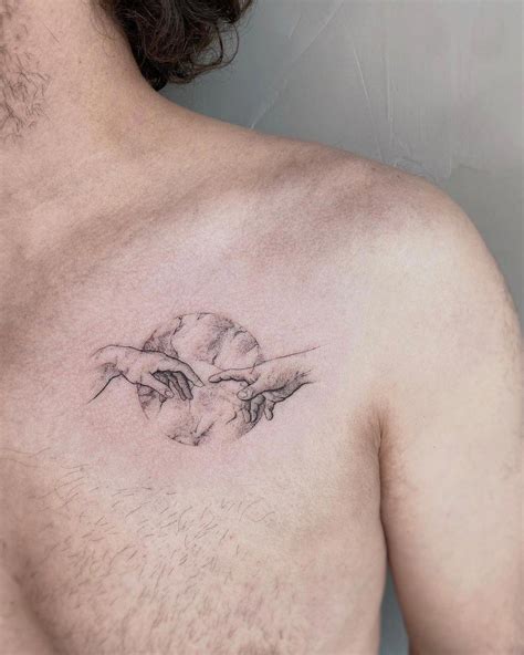 tatuajes en el pecho pequeos para hombres|50 tatuajes para hombres: tattoos pequeños, para el brazo y para。